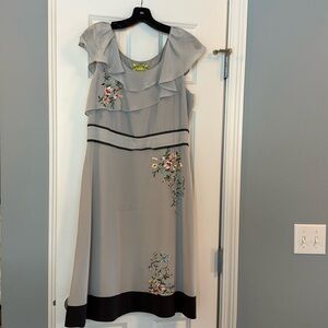 Women’s Grey Floral embroidery dress, Brand New from Anthropologie, Size 12.